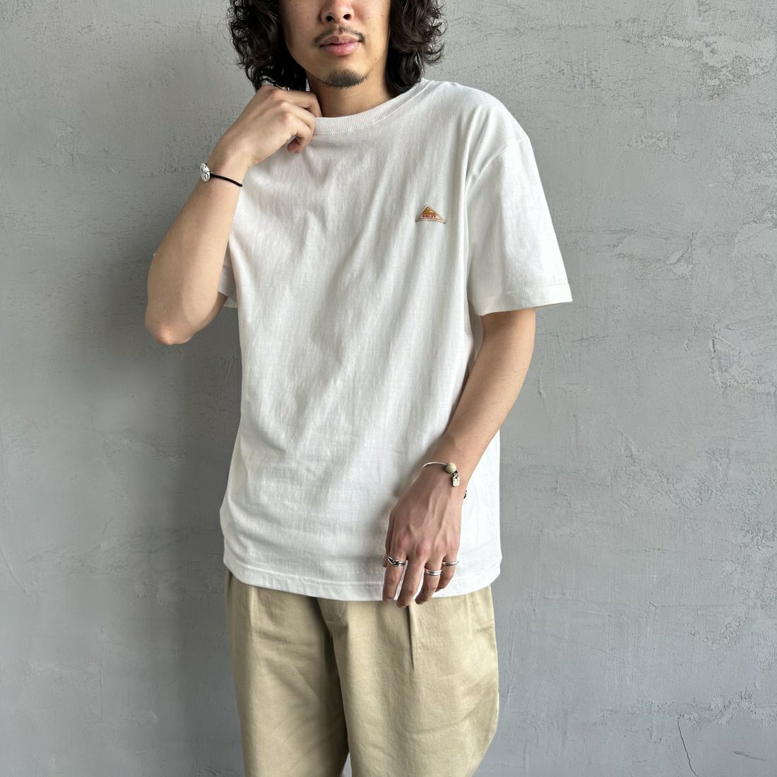 KELTY [ケルティ] 別注 バックプリントTシャツ [KE241W30IN01-JF] ﾎﾜｲﾄ &&モデル身長：173cm 着用サイズ：M&&