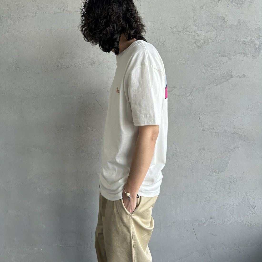 KELTY [ケルティ] 別注 バックプリントTシャツ [KE241W30IN01-JF] ﾎﾜｲﾄ &&モデル身長：173cm 着用サイズ：M&&