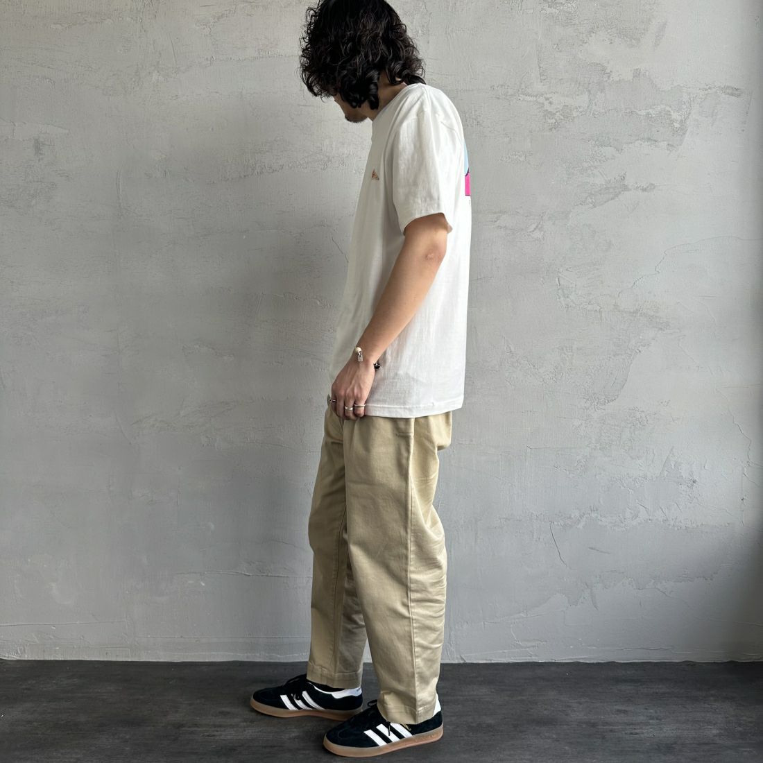 KELTY [ケルティ] 別注 バックプリントTシャツ [KE241W30IN01-JF] ﾎﾜｲﾄ &&モデル身長：173cm 着用サイズ：M&&