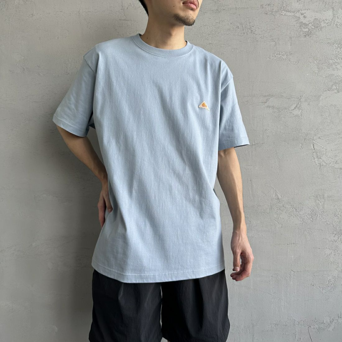 KELTY [ケルティ] 別注 バックプリントTシャツ [KE241W30IN01-JF] ｱｼｯﾄﾞﾌﾞﾙｰ &&モデル身長：168cm 着用サイズ：L&&