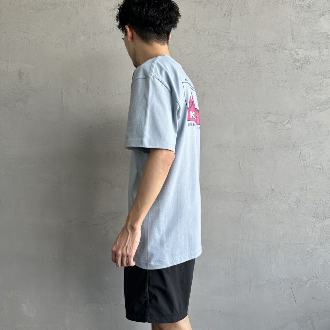 KELTY [ケルティ] 別注 バックプリントTシャツ [KE241W30IN01-JF] ｱｼｯﾄﾞﾌﾞﾙｰ &&モデル身長：168cm 着用サイズ：L&&
