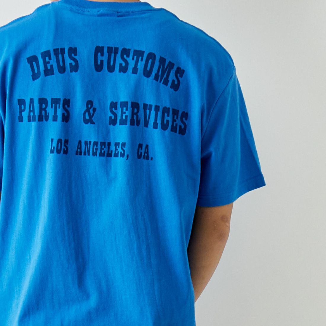 DEUS EX MACHINA [デウス エクス マキナ] OLD TOWN Tシャツ [DMP241250C] FRENCH BLU