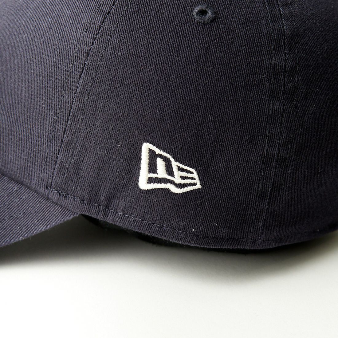 NEW ERA [ニューエラ] カジュアルクラシック ニューヨークヤンキース ミッドロゴキャップ [14109507] NVY