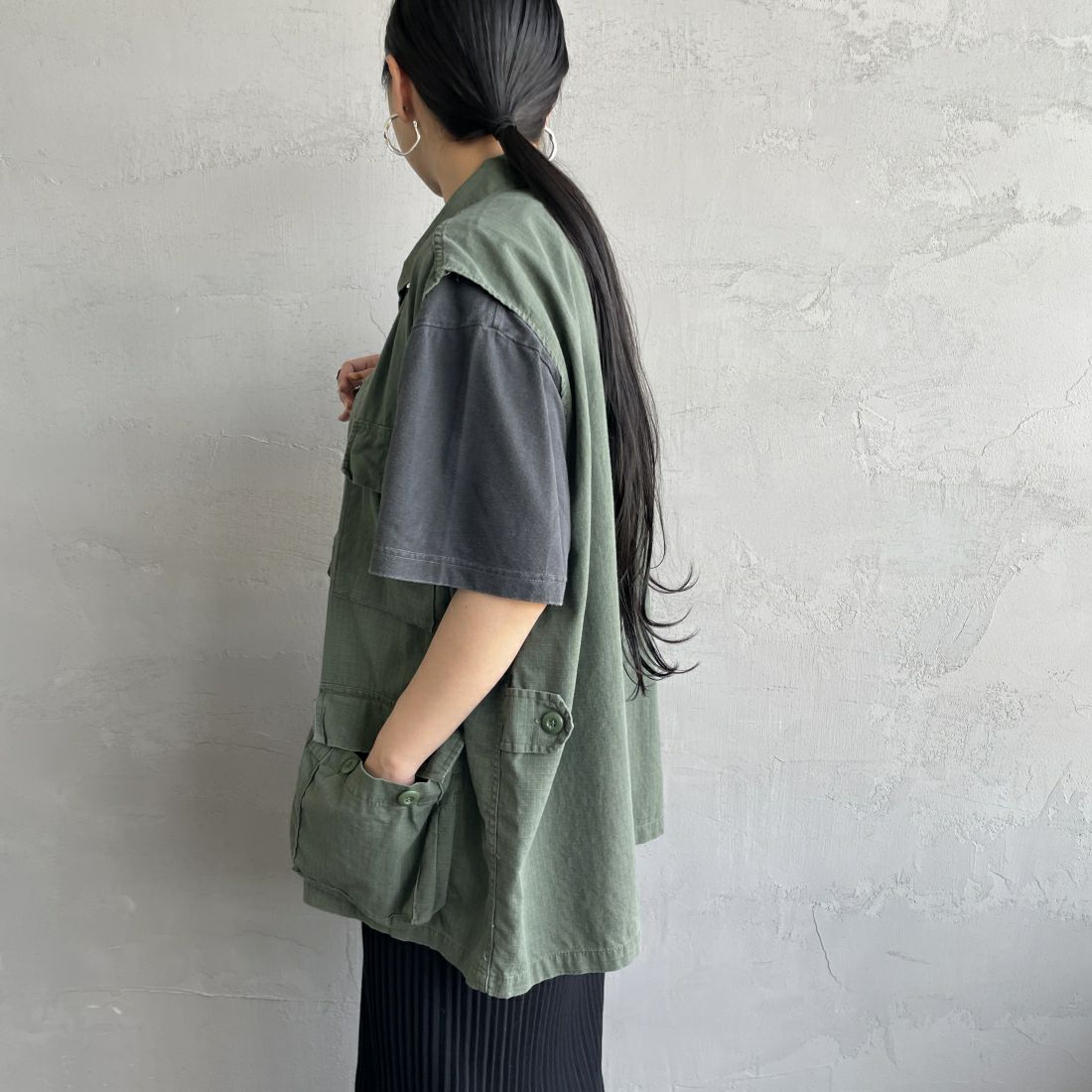 ROTHCO [ロスコ] BDUノースリーブシャツジャケット [BDSH-NOSLEEVE] OLIVE&&モデル身長：156cm 着用サイズ：L&&