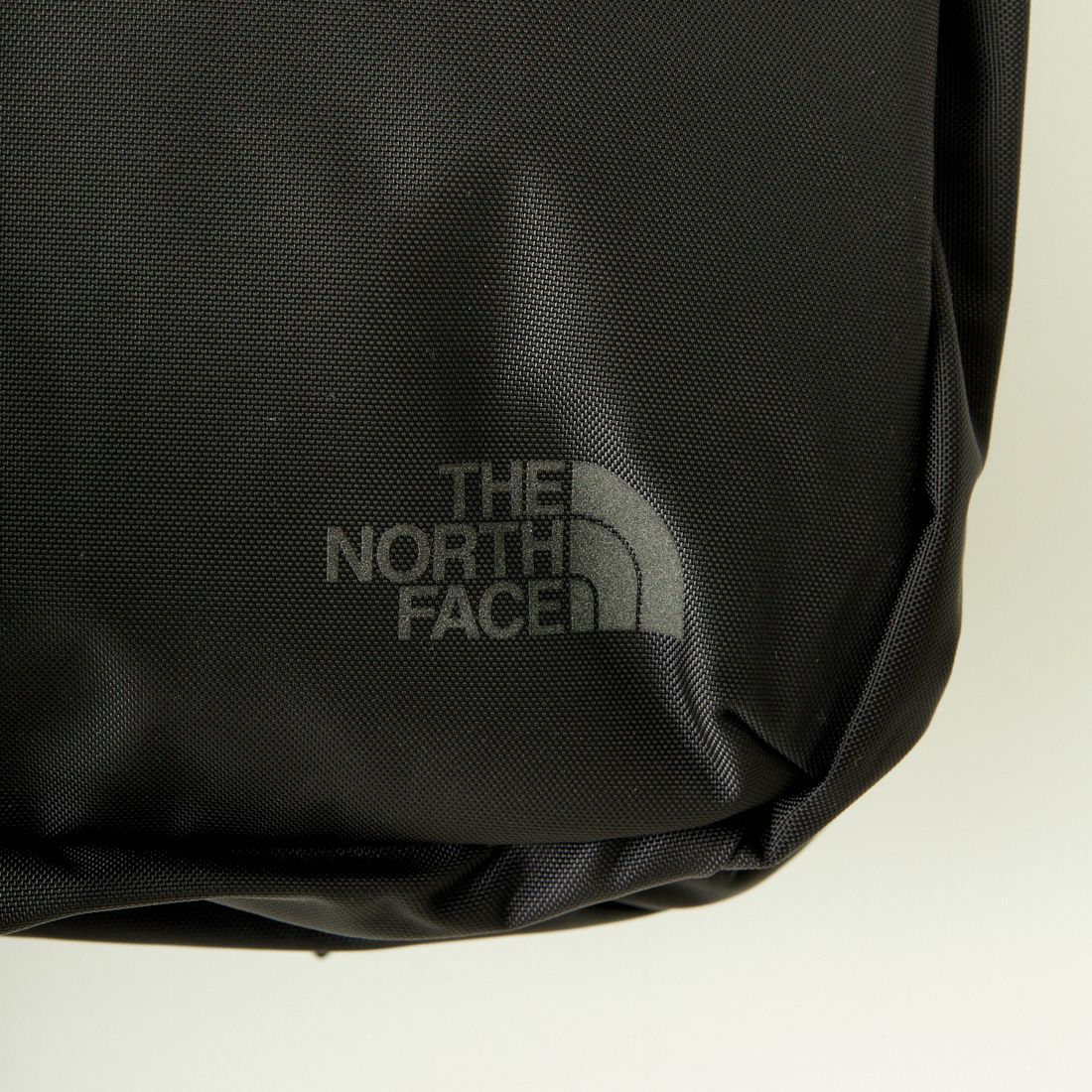 THE NORTH FACE [ザ ノースフェイス] シャトルダッフル [NM82332] K