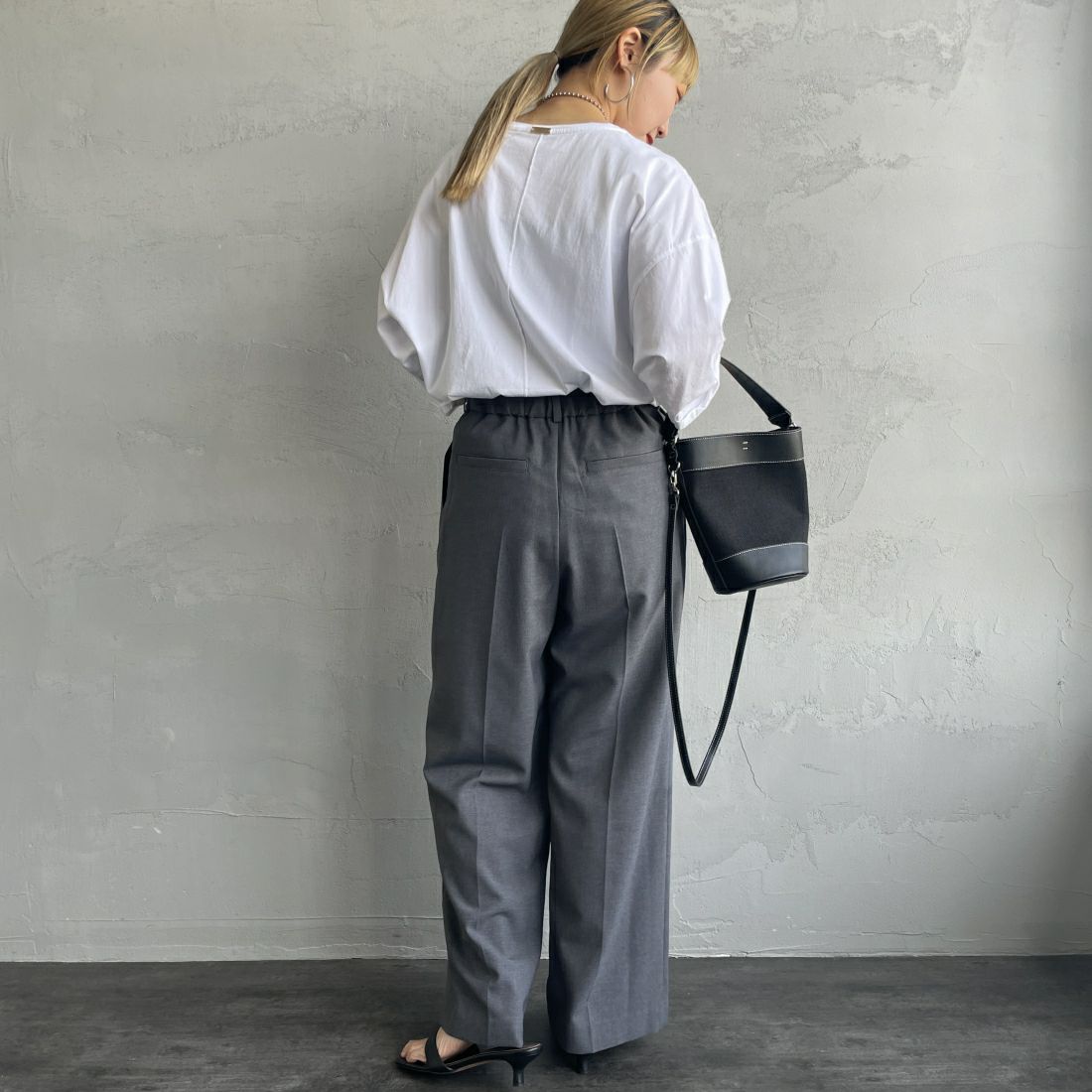 Jeans Factory Clothes [ジーンズファクトリークローズ] タックワイドパンツ [41086002] ﾁｬｺｰﾙ &&モデル身長：156cm 着用サイズ：0&&