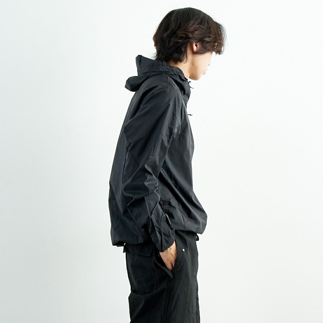 patagonia [パタゴニア] メンズ フーディニ ジャケット [24142] BLK &&モデル身長：179cm 着用サイズ：L&&
