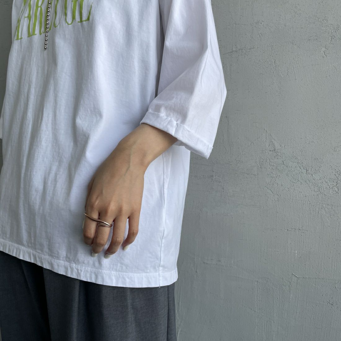 MICA&DEAL [マイカアンドディール] MAREUGE プリントTシャツ [0124109005] WHITE&&モデル身長：156cm　着用サイズ：F&&
