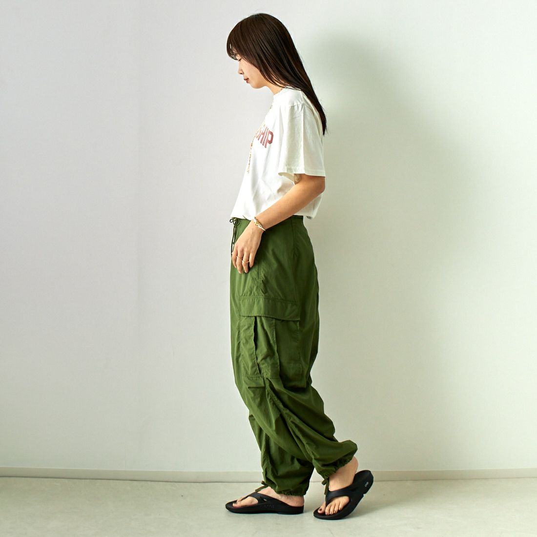 ARMY TWILL SANFORIZED [アーミーツイル サンフォライズド] ナイロンOX カーゴパンツ [AM-2415002] KHAKI &&モデル身長：167cm 着用サイズ：S&&