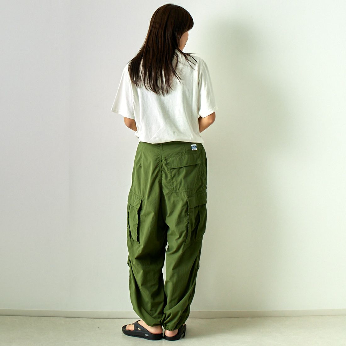 ARMY TWILL SANFORIZED [アーミーツイル サンフォライズド] ナイロンOX カーゴパンツ [AM-2415002] KHAKI &&モデル身長：167cm 着用サイズ：S&&