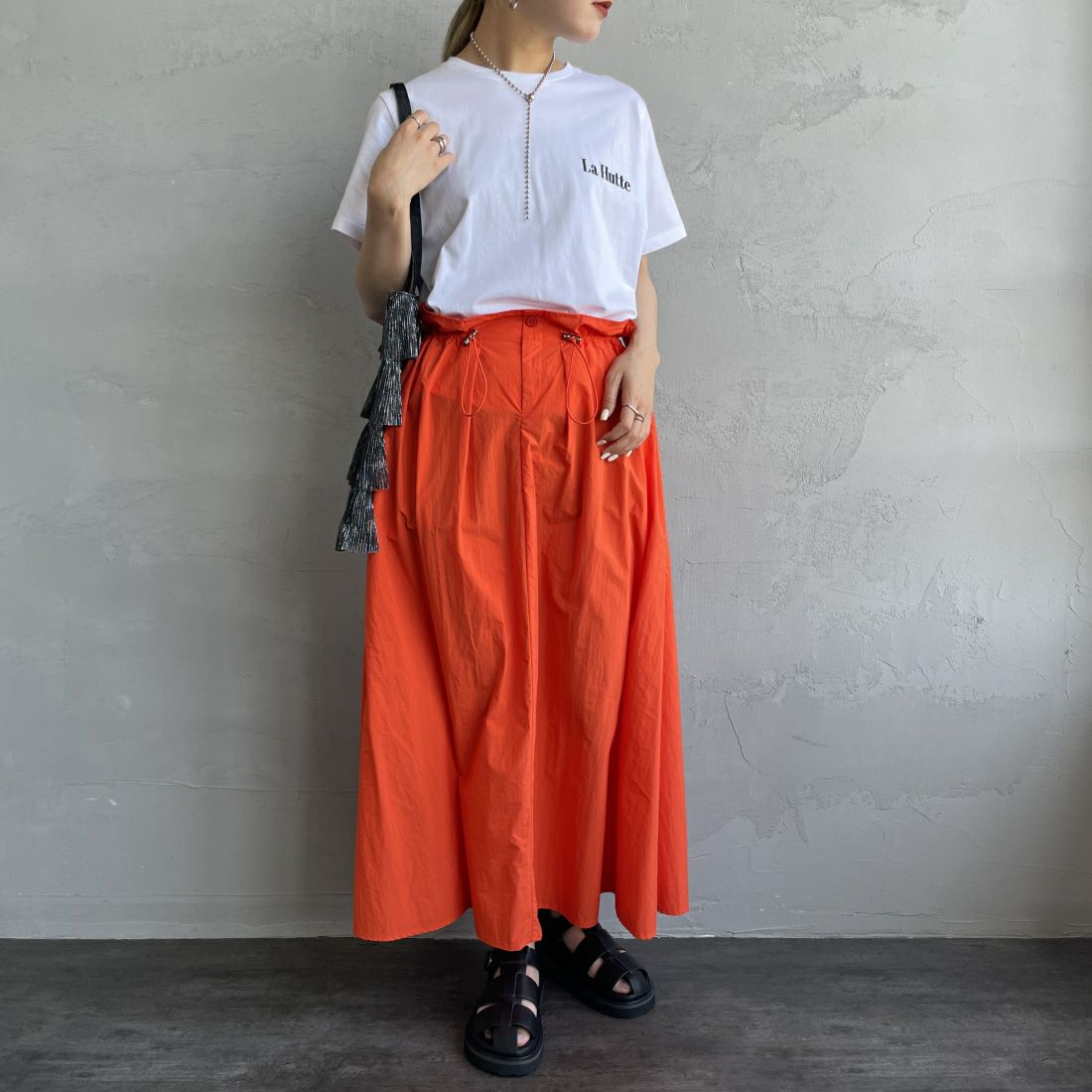 Jeans Factory Clothes [ジーンズファクトリークローズ] ドローコードギャザースカート [21241062] 020 ｵﾚﾝｼﾞ &&モデル身長：156cm 着用サイズ：F&&