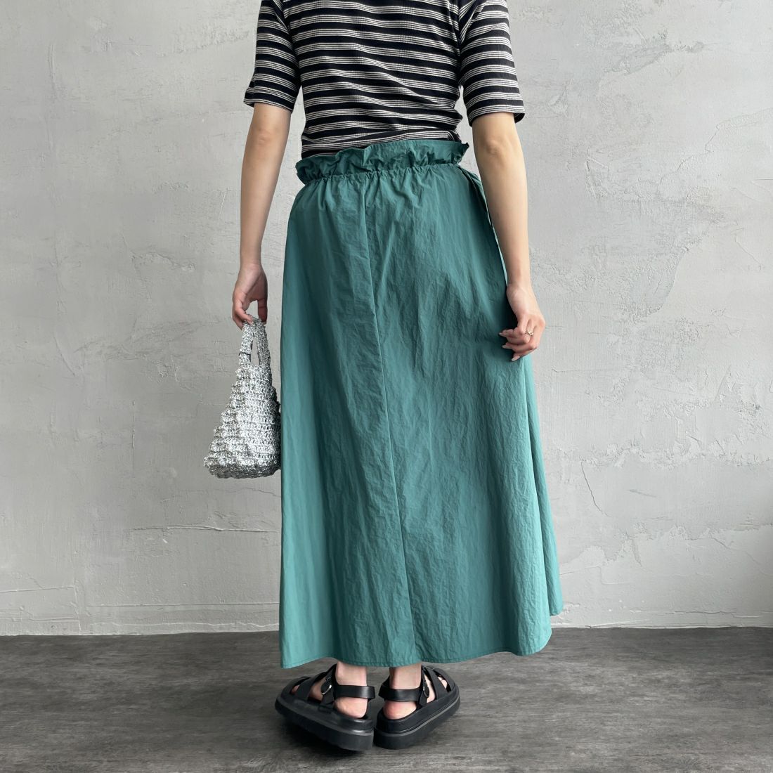 Jeans Factory Clothes [ジーンズファクトリークローズ] ドローコードギャザースカート [21241062] 060 ｸﾞﾘｰﾝ &&モデル身長：163cm 着用サイズ：F&&