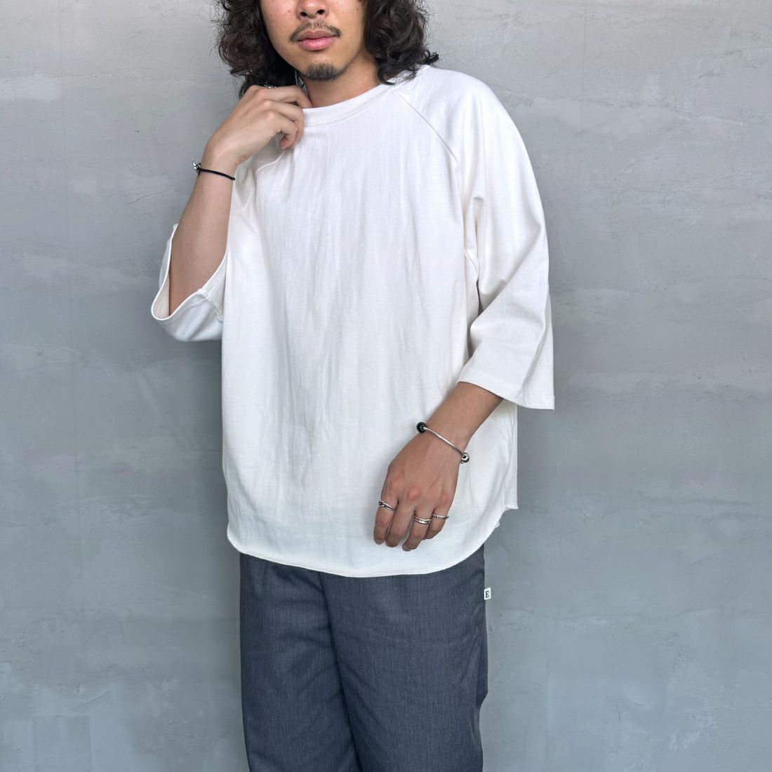 WHITE&&モデル身長：173cm 着用サイズ：M&&