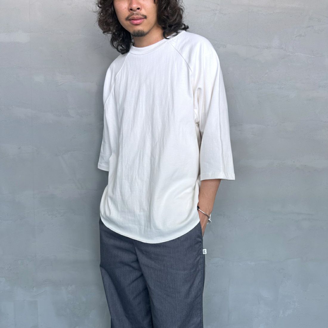 Jeans Factory Clothes [ジーンズファクトリークローズ] 20/2 ヘビーウェイトワイドベースボールTシャツ [2421-411IN] WHITE&&モデル身長：173cm 着用サイズ：M&&