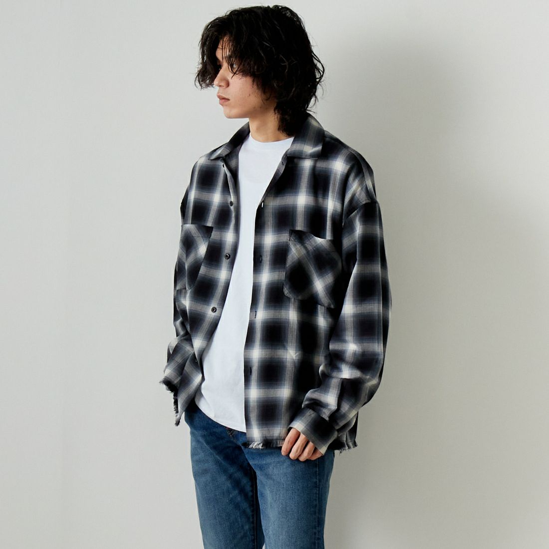 Jeans Factory Clothes [ジーンズファクトリークローズ] オンブレグランジシャツ [JFC-241-015] BLK &&モデル身長：182cm 着用サイズ：M&&