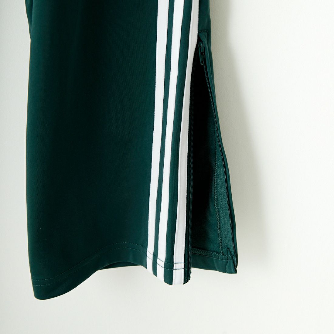 adidas Originals [アディダス オリジナルス] アディカラークラシックス ファイヤーバードトラックパンツ [FWE47] IY9899