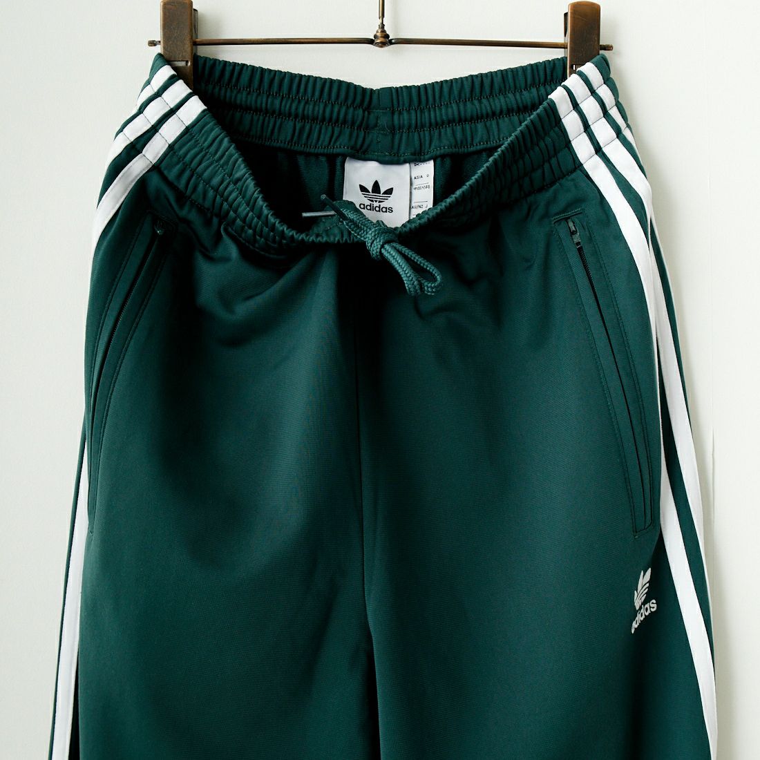 adidas Originals [アディダス オリジナルス] アディカラークラシックス ファイヤーバードトラックパンツ [FWE47] IY9899