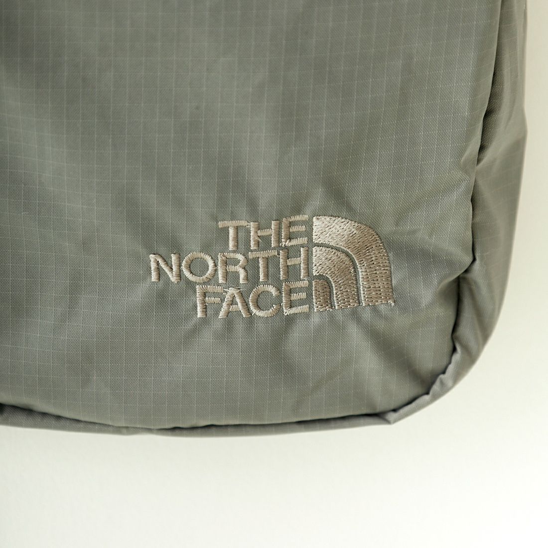 THE NORTH FACE [ザ ノースフェイス] グラムショルダー [NM32360] SP