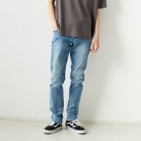 LIGHT BLUE&&モデル身長：182cm 着用サイズ：29&&