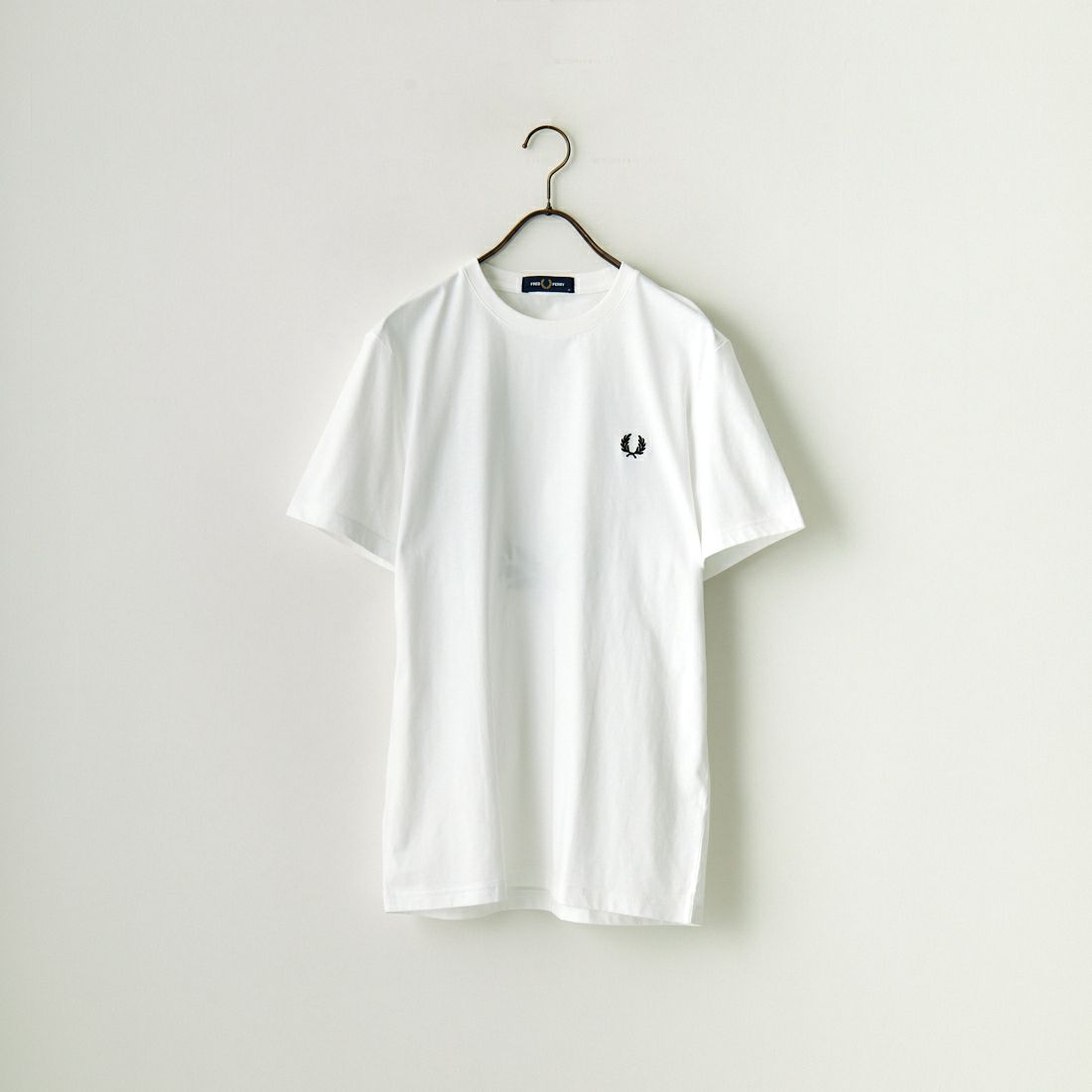 FRED PERRY [フレッドペリー]  ビックローレルリースロゴ バックプリントTシャツ [M7784-JF] 100 WHITE