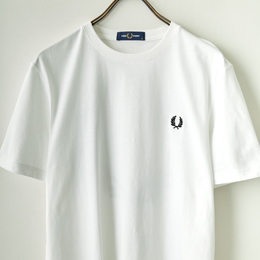 FRED PERRY [フレッドペリー]  ビックローレルリースロゴ バックプリントTシャツ [M7784-JF] 100 WHITE