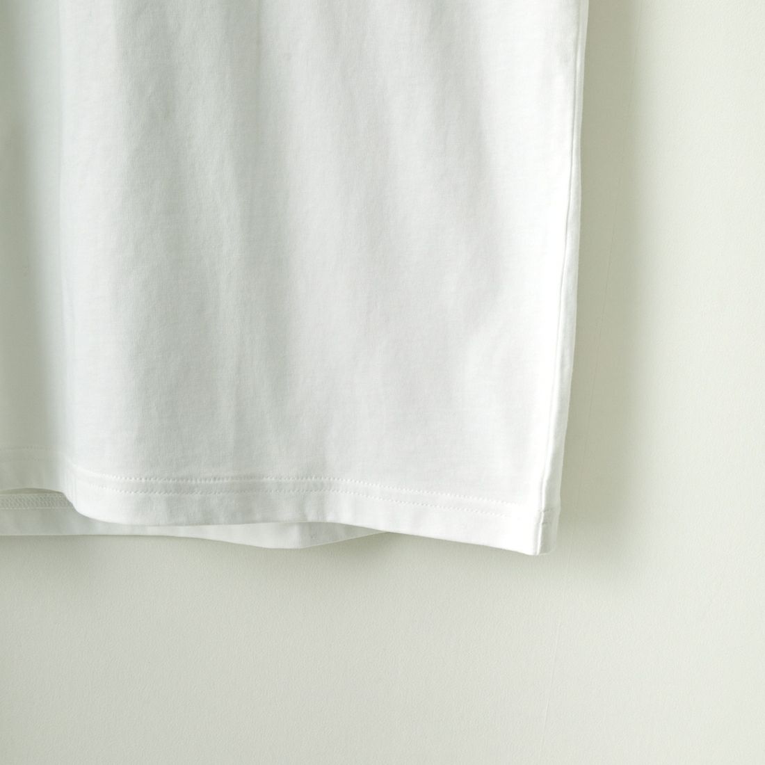 FRED PERRY [フレッドペリー]  ビックローレルリースロゴ バックプリントTシャツ [M7784-JF] 100 WHITE