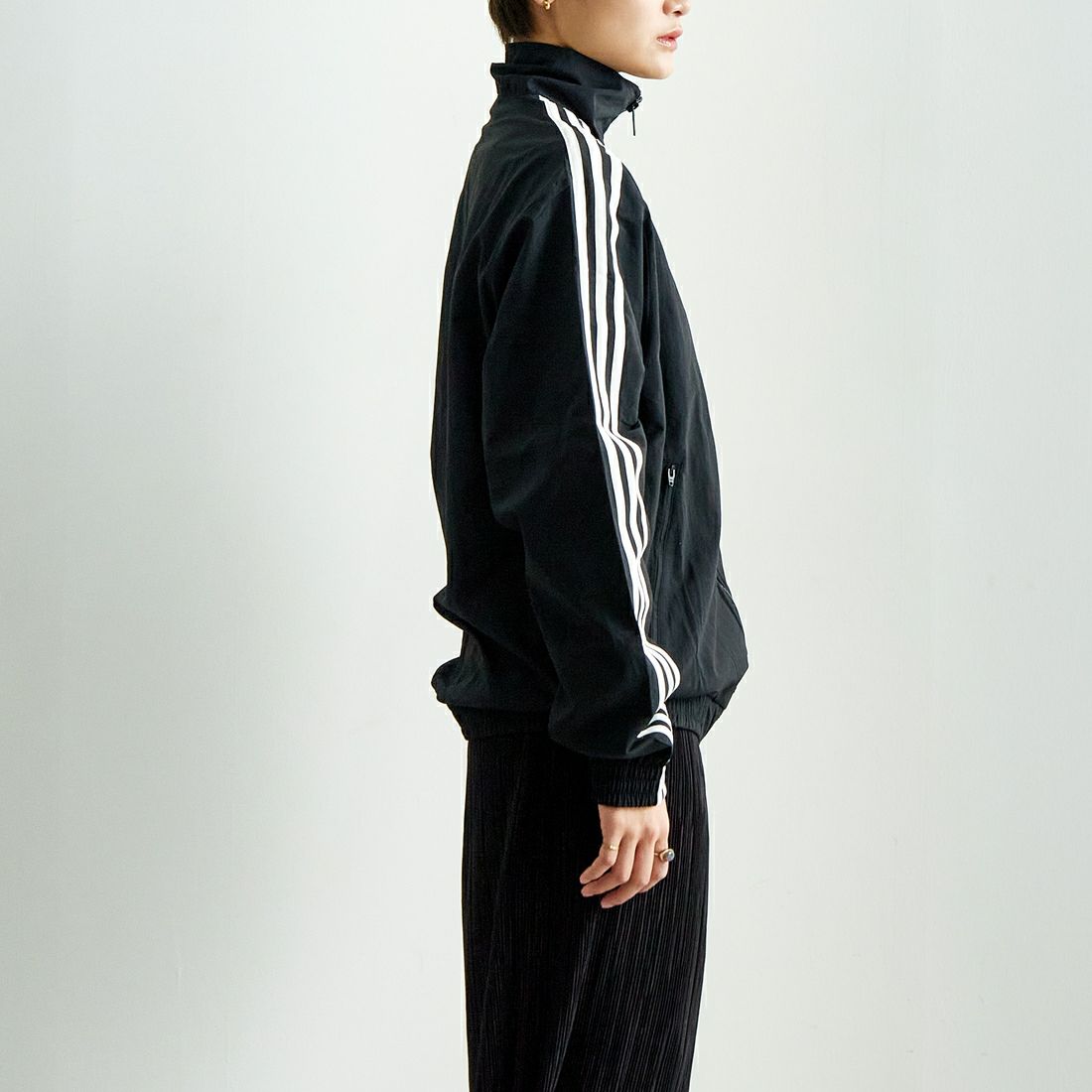 adidas Originals [アディダス オリジナルス] アディカラー ウーブン ファイヤーバードトラックジャケット [JTC68] IT2491 &&モデル身長：160cm 着用サイズ：S&&