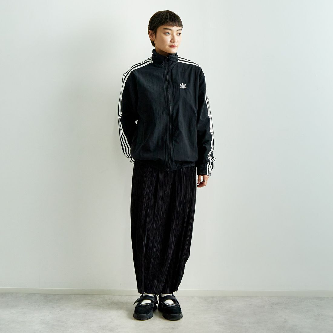 adidas Originals [アディダス オリジナルス] アディカラー ウーブン ファイヤーバードトラックジャケット [JTC68] IT2491 &&モデル身長：160cm 着用サイズ：S&&