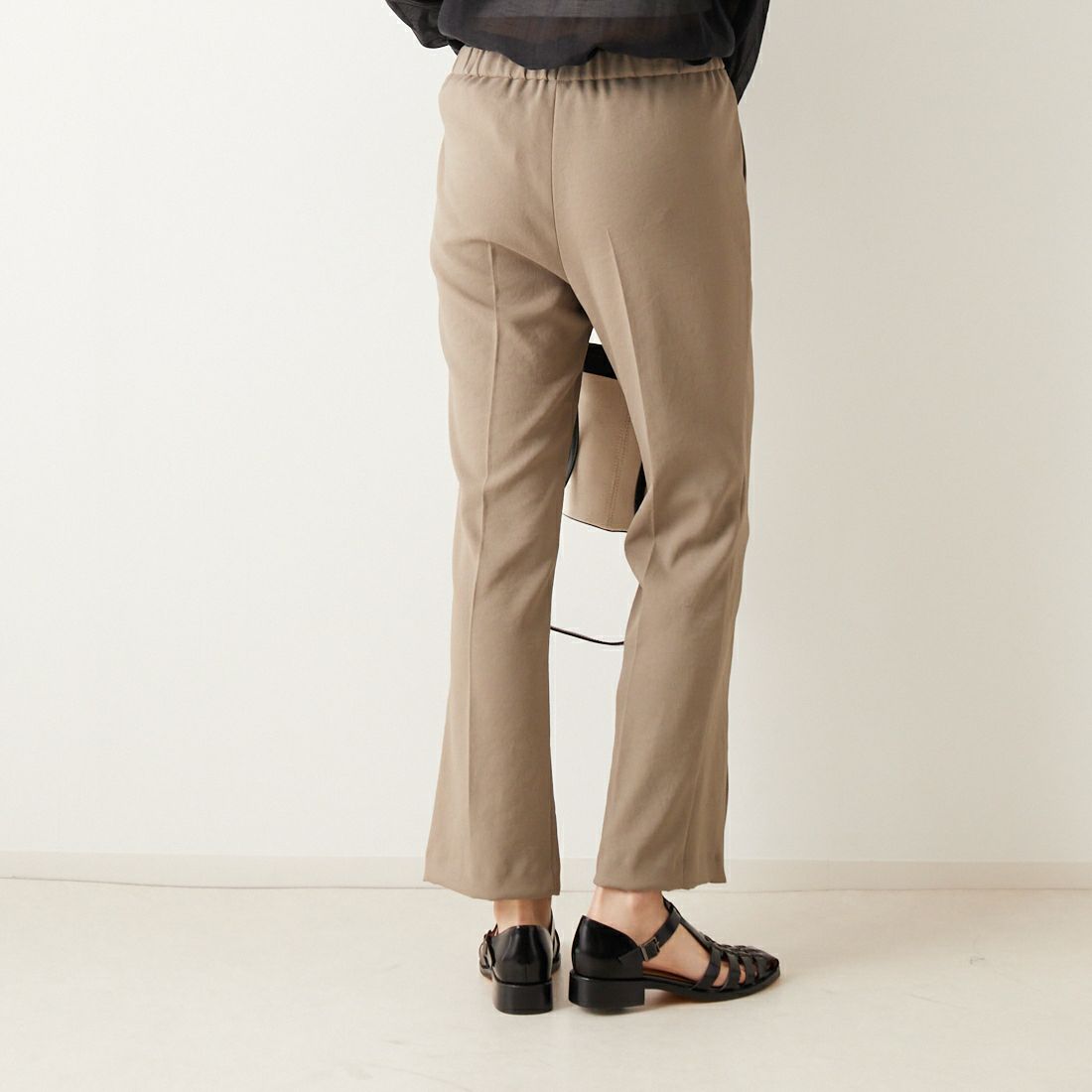 Jeans Factory Clothes [ジーンズファクトリークローズ] フルダルエアーセミフレアパンツ [21241054] 056 ｶｰｷ &&モデル身長：167cm 着用サイズ：38&&