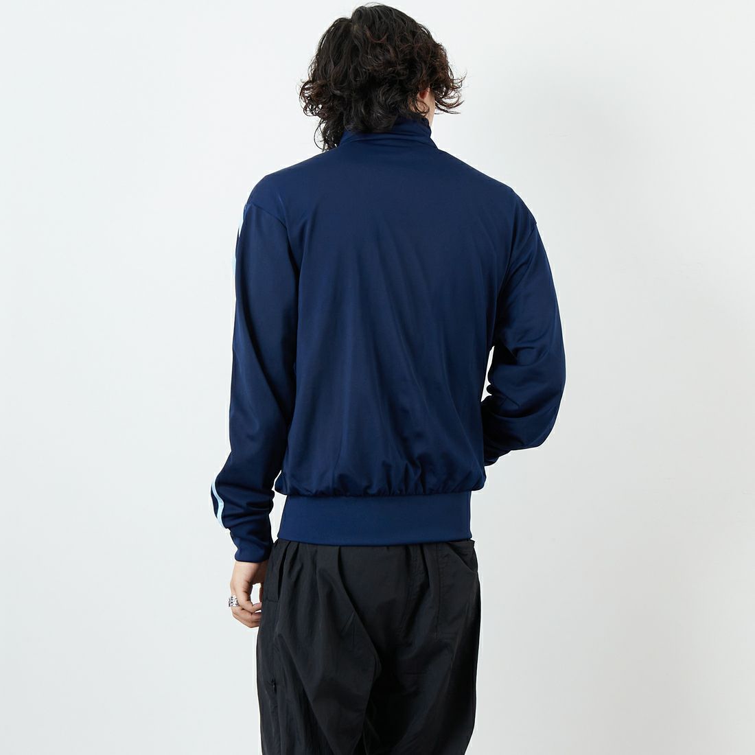 adidas Originals [アディダス オリジナルス] アディカラークラシックス ファイヤーバードトラックジャケット [FWE48] JP2544 &&モデル身長：179cm 着用サイズ：M&&