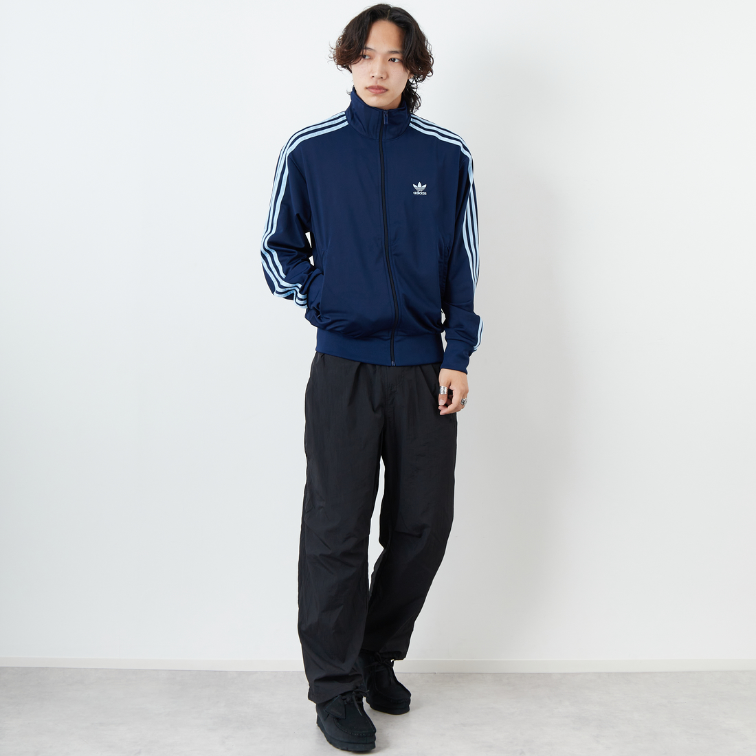 adidas originals オーバーサイズ ファイヤーバード セットアップ 