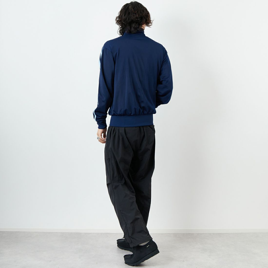 adidas Originals [アディダス オリジナルス] アディカラークラシックス ファイヤーバードトラックジャケット [FWE48] JP2544 &&モデル身長：179cm 着用サイズ：M&&