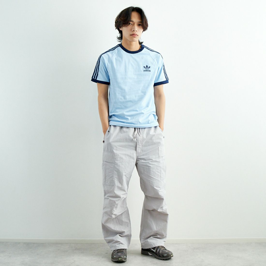 adidas Originals [アディダス オリジナルス] アディカラークラシックス スリーストライプスTシャツ [BVB48] JN7018 &&モデル身長：179cm 着用サイズ：L&&