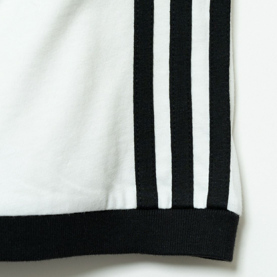 adidas Originals [アディダス オリジナルス] アディカラークラシックス スリーストライプスTシャツ [BVB48] IA4846