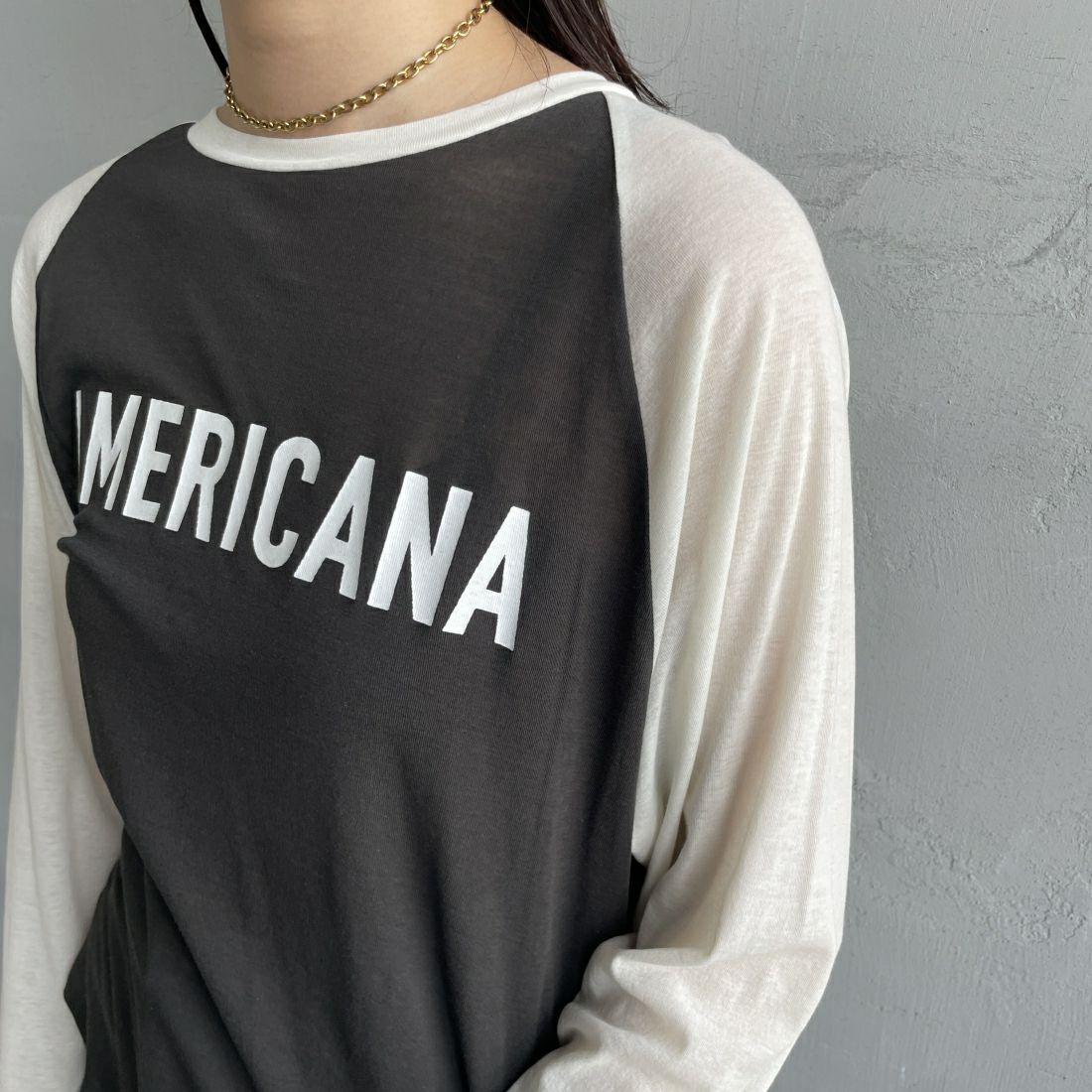 Americana [アメリカーナ] ラグランスリーブ ベースボールTシャツ [BRF-M-709A] ｽﾐｸﾛ&&モデル身長：163cm　着用サイズ：ONE SIZE&&