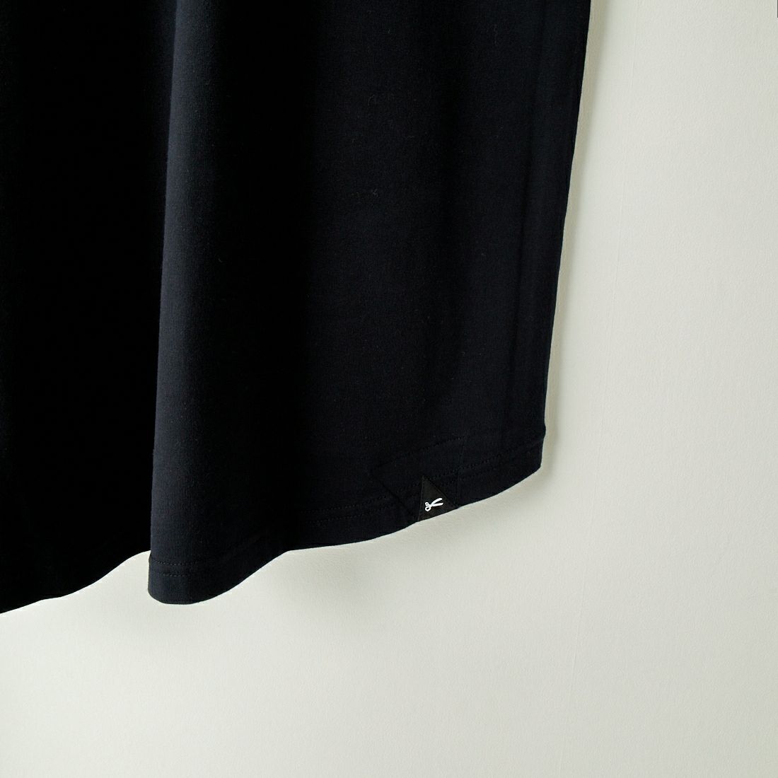 DENHAM [デンハム] 7ポケット ロングスリーブTシャツ [7-POCKET-LS-TEE] BLACK