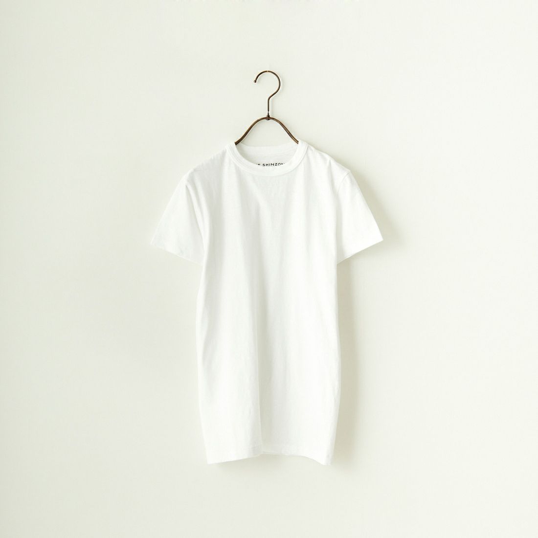 01 WHITE