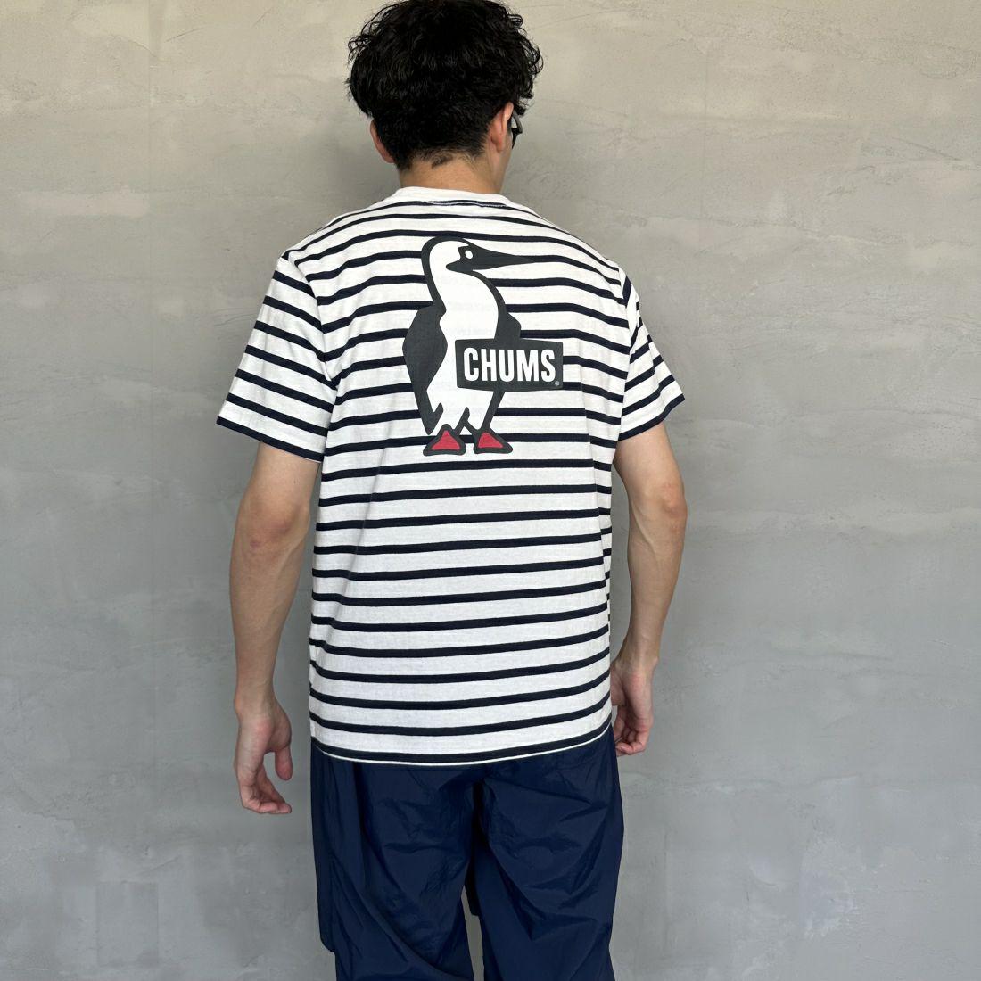CHUMS [チャムス] ブービーロゴTシャツ [CH01-2279] W011 WT/NV &&モデル身長：168cm 着用サイズ：M&&