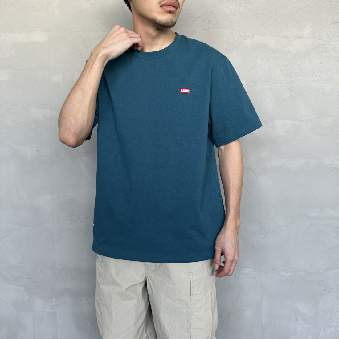 CHUMS [チャムス] ブービーロゴTシャツ [CH01-2279] T001 TEAL &&モデル身長：168cm 着用サイズ：XL&&