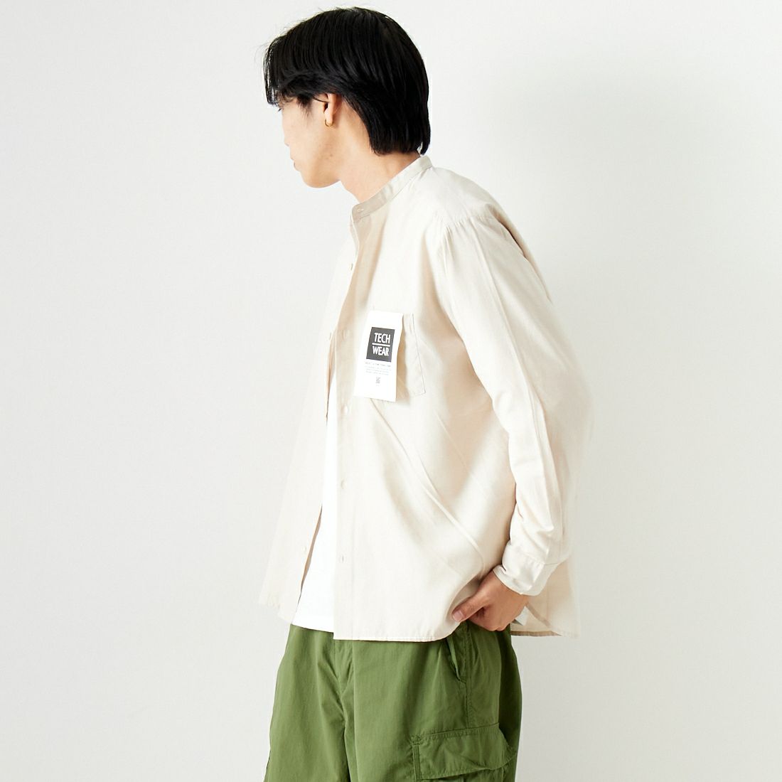 Jeans Factory Clothes [ジーンズファクトリークローズ] ロングスリーブ テックリネンバンドカラーシャツ [EPC-41100] 1 O.WHITE &&モデル身長：179cm 着用サイズ：M&&