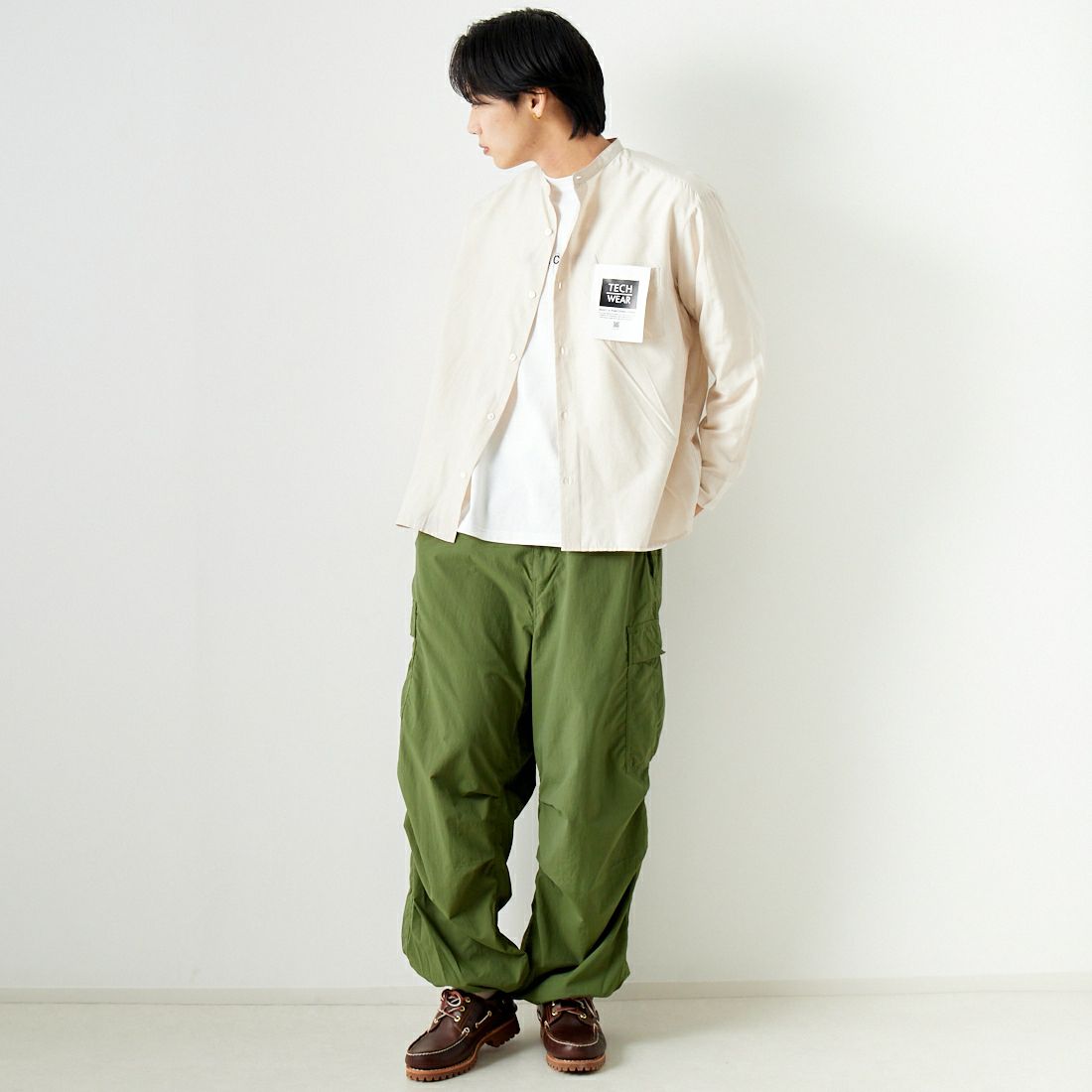 Jeans Factory Clothes [ジーンズファクトリークローズ] ロングスリーブ テックリネンバンドカラーシャツ [EPC-41100] 1 O.WHITE &&モデル身長：179cm 着用サイズ：M&&
