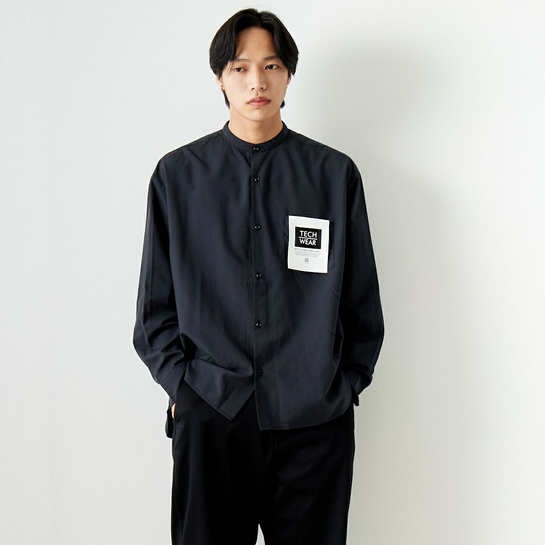 Jeans Factory Clothes [ジーンズファクトリークローズ] ロングスリーブ テックリネンバンドカラーシャツ [EPC-41100] 6 CHARCOAL &&モデル身長：179cm 着用サイズ：L&&