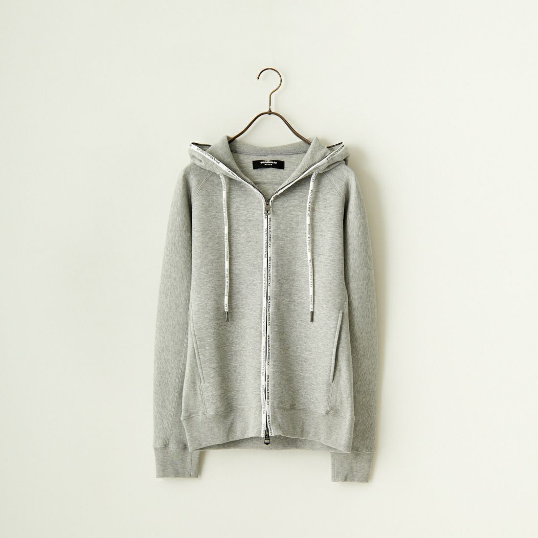 SN83 T.GRY