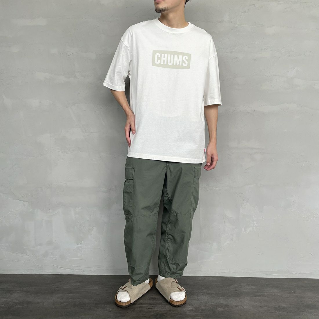 CHUMS [チャムス] ヘビーウエイトチャムスロゴTシャツ [CH01-2271] W001 WHITE &&モデル身長：168cm 着用サイズ：L&&