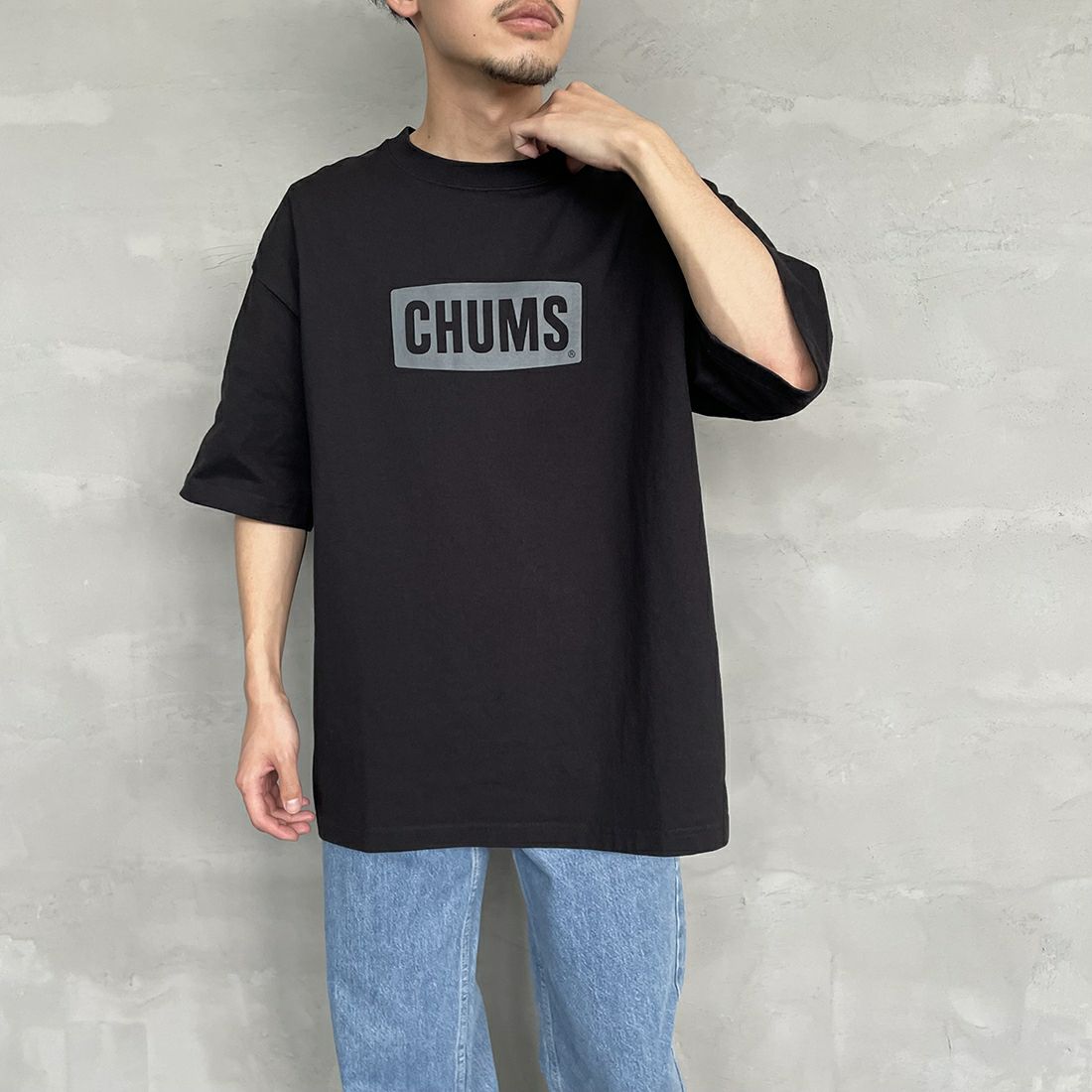 CHUMS [チャムス] ヘビーウエイトチャムスロゴTシャツ [CH01-2271] K001 BLACK &&モデル身長：168cm 着用サイズ：XL&&
