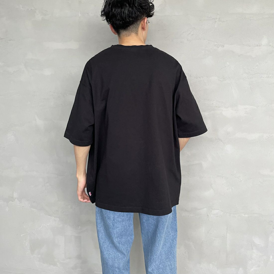 CHUMS [チャムス] ヘビーウエイトチャムスロゴTシャツ [CH01-2271] K001 BLACK &&モデル身長：168cm 着用サイズ：XL&&