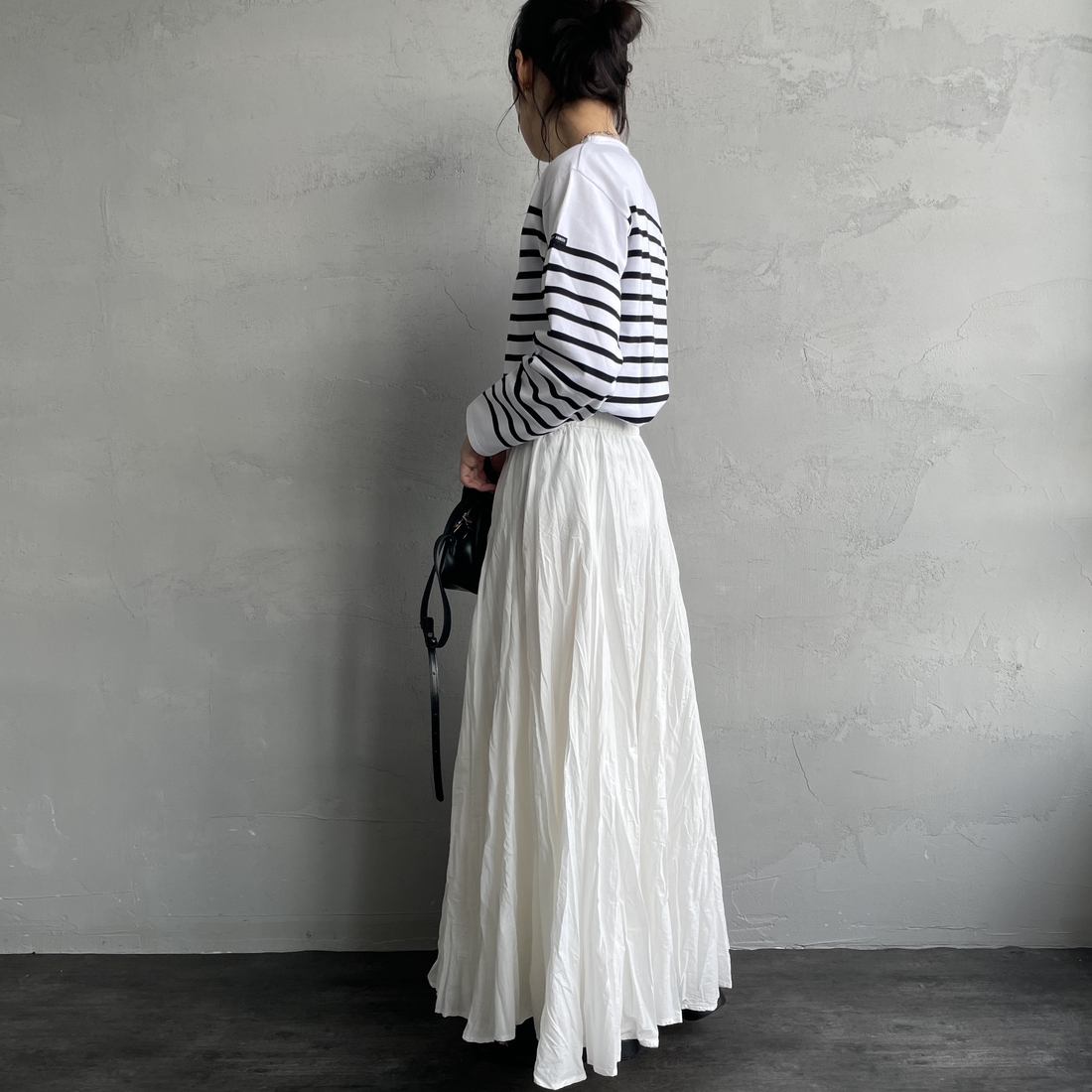 mizuiro ind [ミズイロインド] ボリュームフレアスカート [3-260010] 11 O.WHITE &&モデル身長：160cm 着用サイズ：F&&