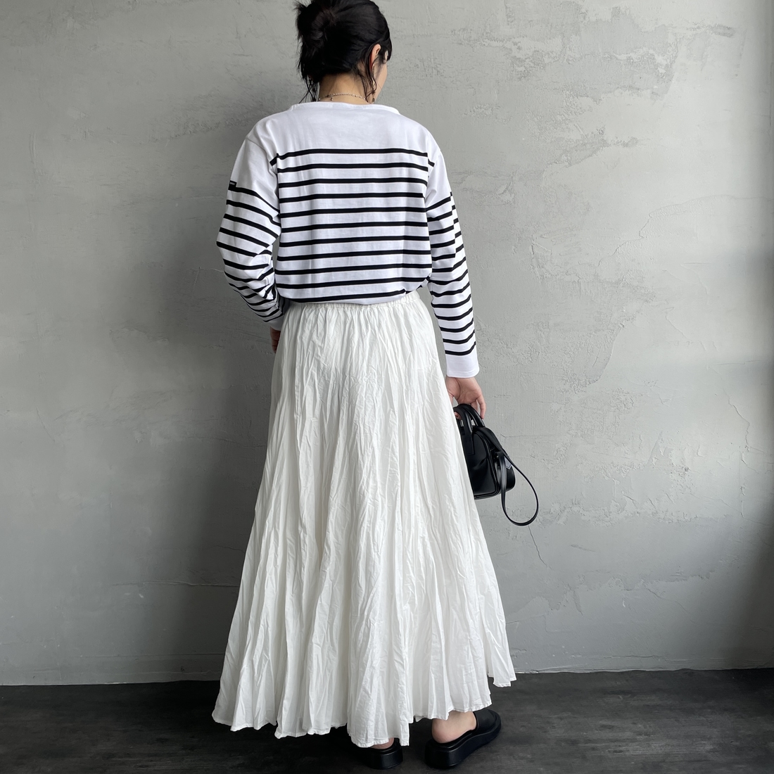 mizuiro ind [ミズイロインド] ボリュームフレアスカート [3-260010] 11 O.WHITE &&モデル身長：160cm 着用サイズ：F&&