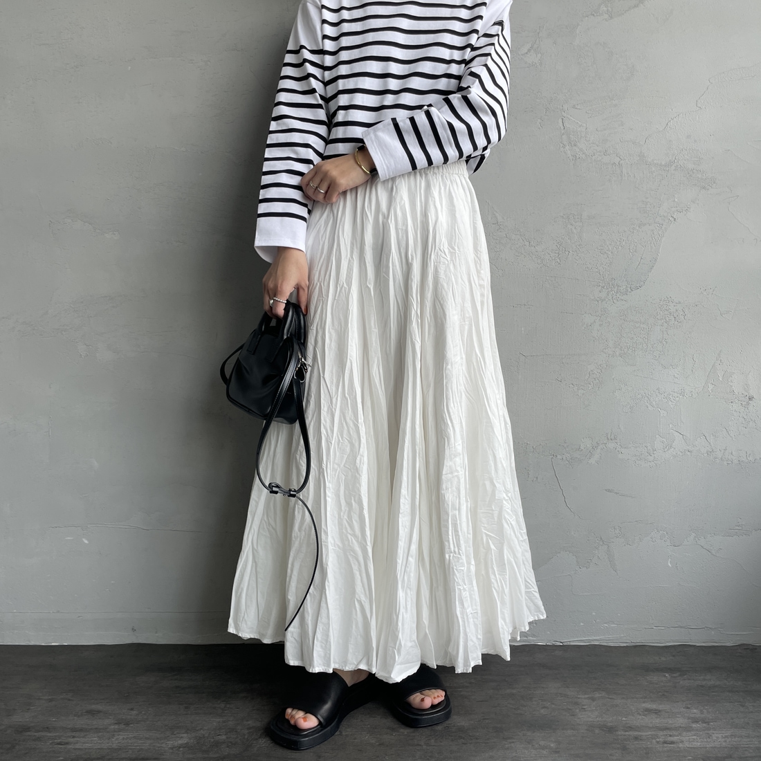 mizuiro ind [ミズイロインド] ボリュームフレアスカート [3-260010] 11 O.WHITE &&モデル身長：160cm 着用サイズ：F&&
