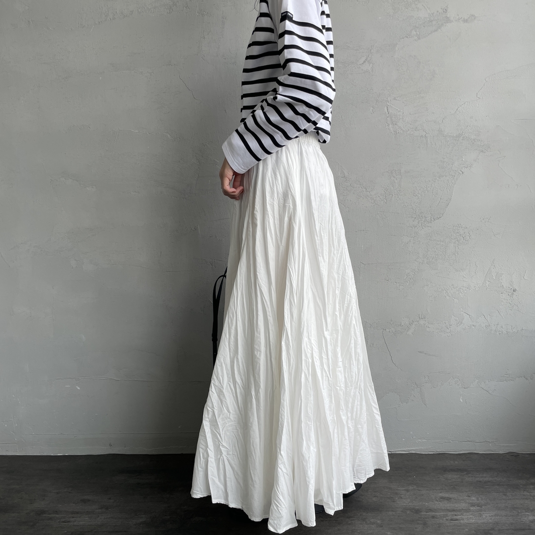 mizuiro ind [ミズイロインド] ボリュームフレアスカート [3-260010] 11 O.WHITE &&モデル身長：160cm 着用サイズ：F&&